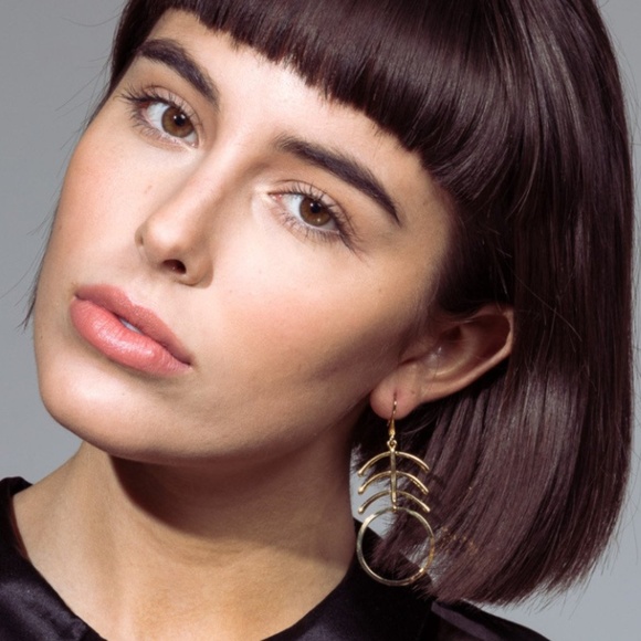 NEW Lele Sadoughi 14K Gold Rib Earrings - Picture 2 of 5